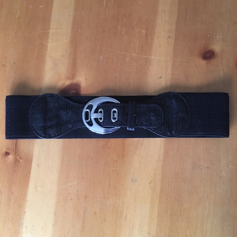 Stretchy waist belt